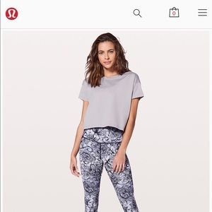 Lululemon tshirt